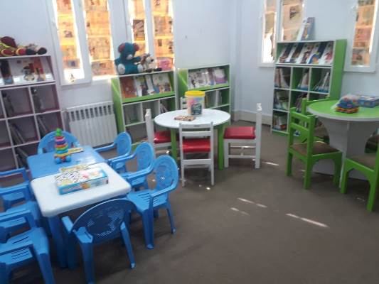 بخش کودک در کتابخانه ها، به ویژه در مکان هایی با هویت فرهنگی و ارزشی مانند کتابخانه شهدای عباس آباد، می تونه نقش بسیار مؤثری در تربیت دینی، تقویت هویت ملی–اسلامی، رشد مهارت های فکری و اخلاقی کودکان داشته باشه.